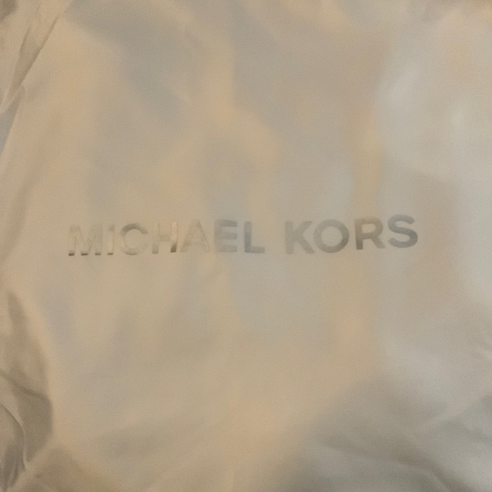 White L dust bag Michael Kors